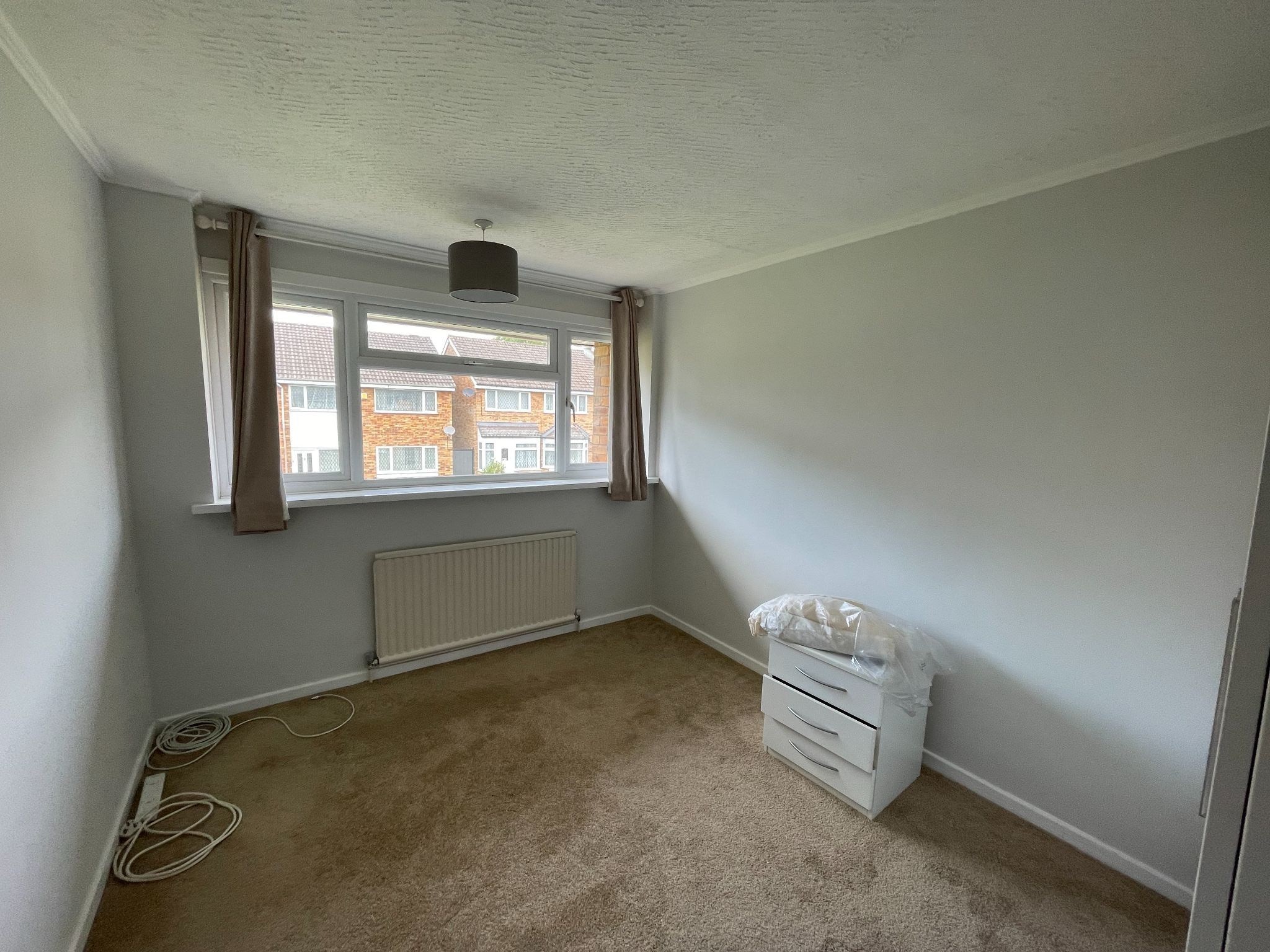3 bedroom mid terraced house Let in Coventry - Photograph 3.