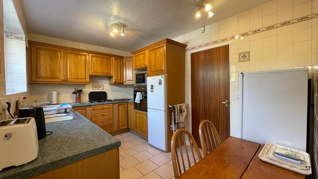 3 bedroom semi-detached bungalow Sold in Coventry - Kitchen.