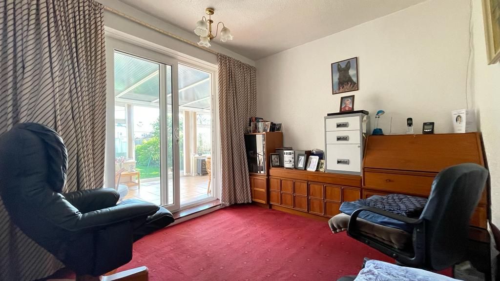 3 bedroom semi-detached bungalow Sold in Coventry - Study.