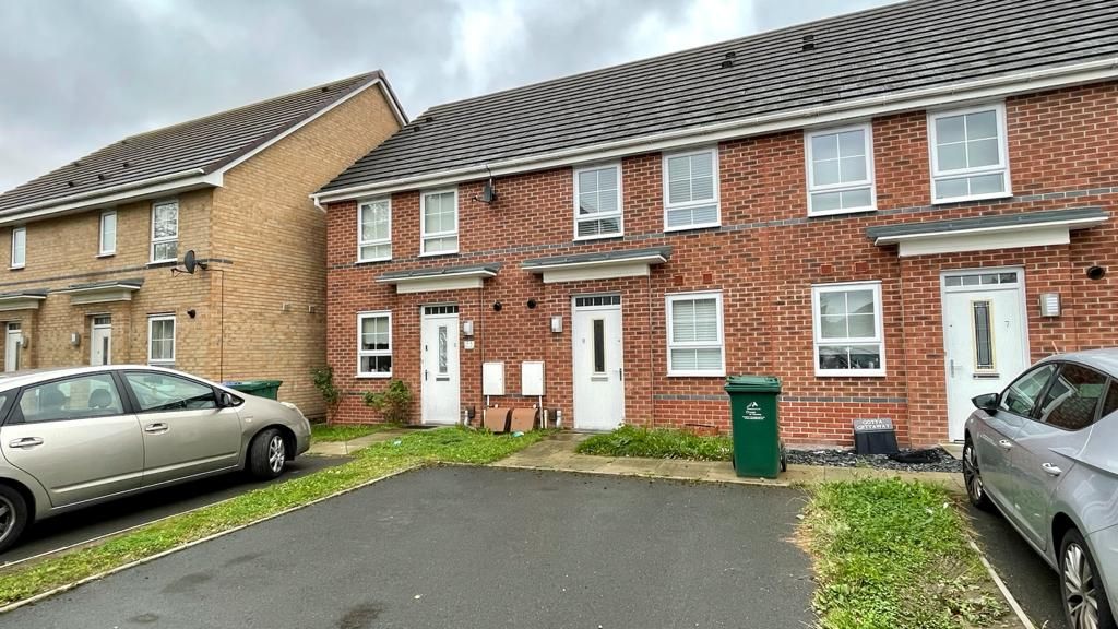 2 bedroom mid terraced house Let in Coventry - Photograph 1.