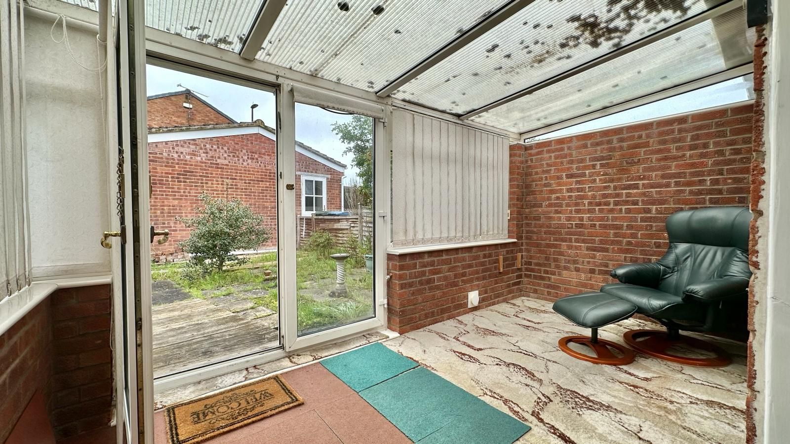 2 bedroom semi-detached bungalow Sold in Coventry - Photograph 10.
