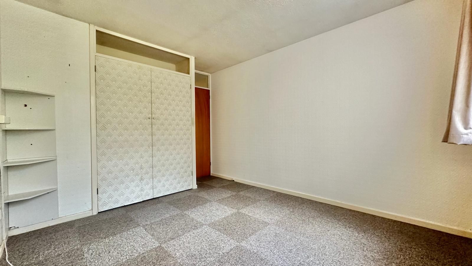 2 bedroom semi-detached bungalow Sold in Coventry - Photograph 9.