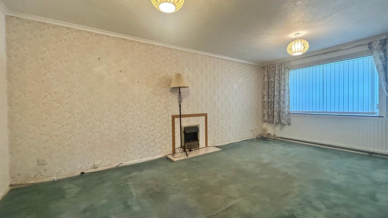 2 bedroom semi-detached bungalow Sold in Coventry - Photograph 4.