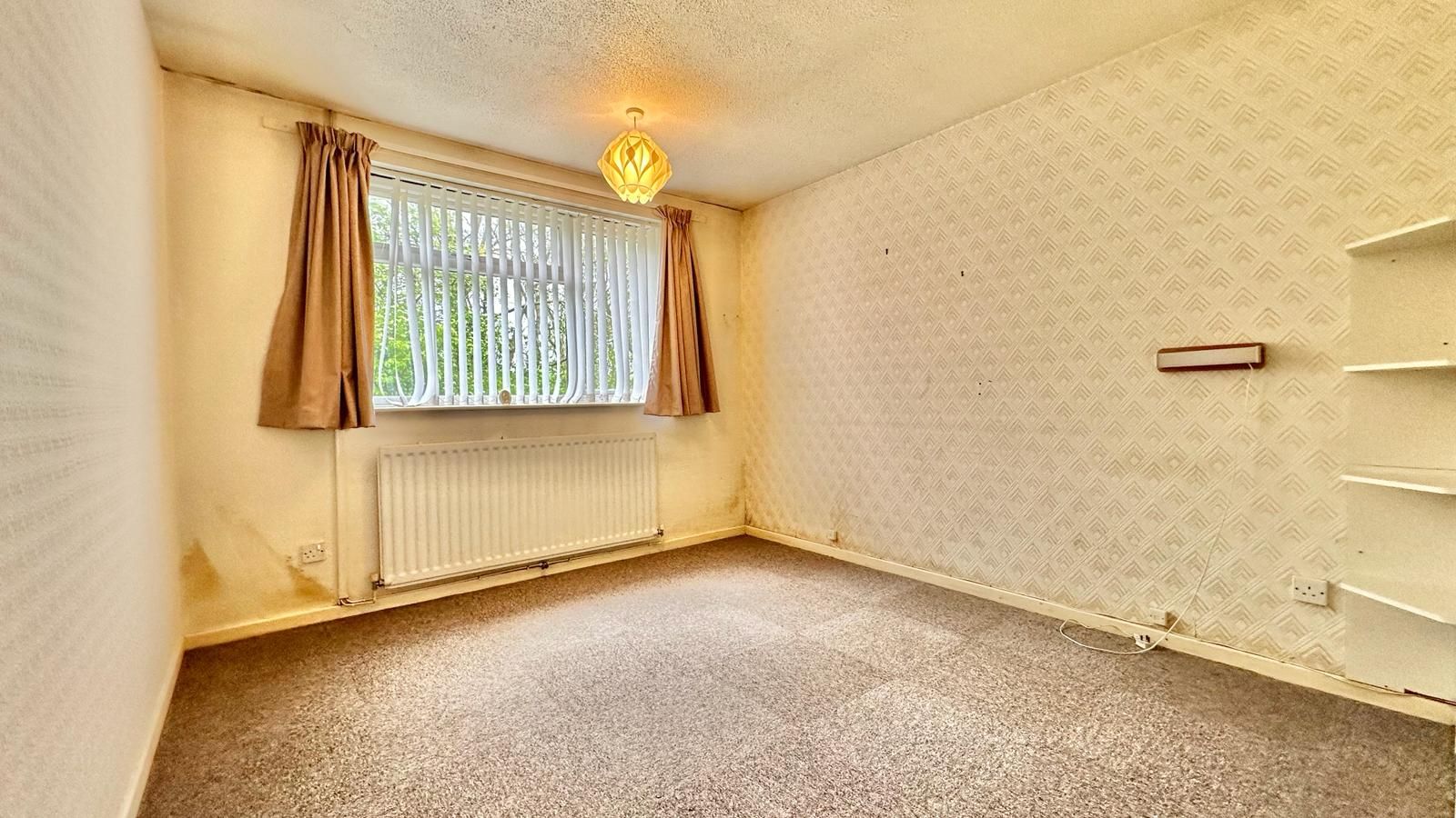 2 bedroom semi-detached bungalow Sold in Coventry - Photograph 8.