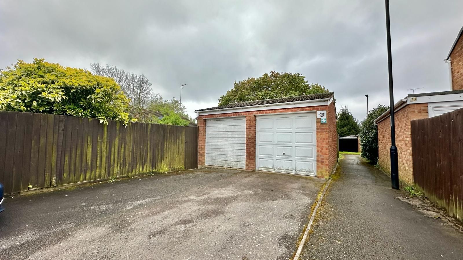 2 bedroom semi-detached bungalow Sold in Coventry - Photograph 16.