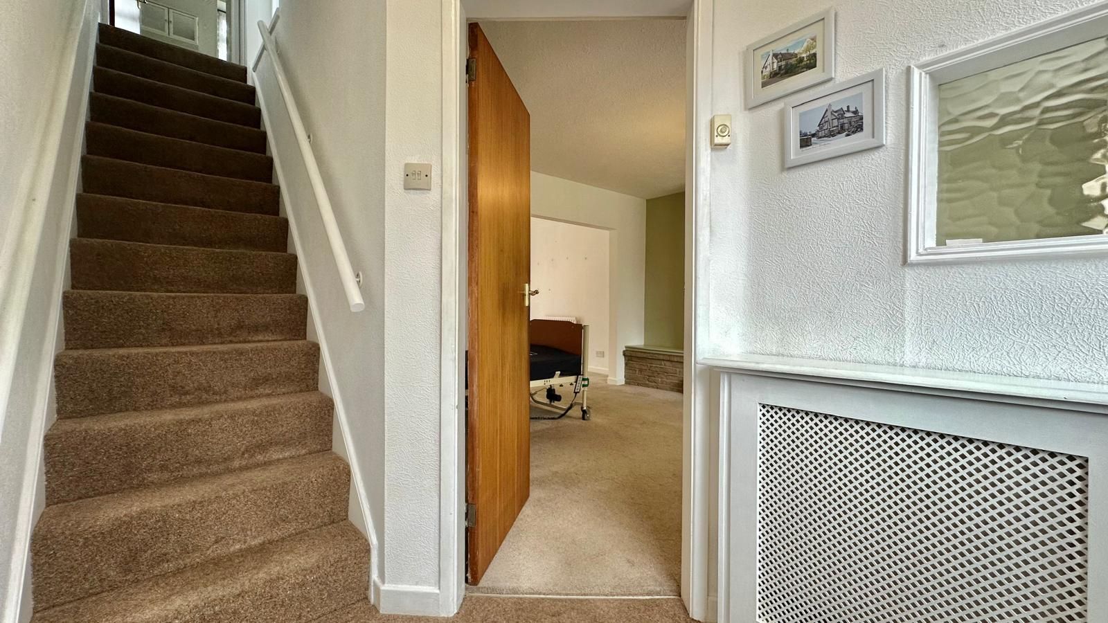 3 bedroom semi-detached house Sold in Coventry - Photograph 10.