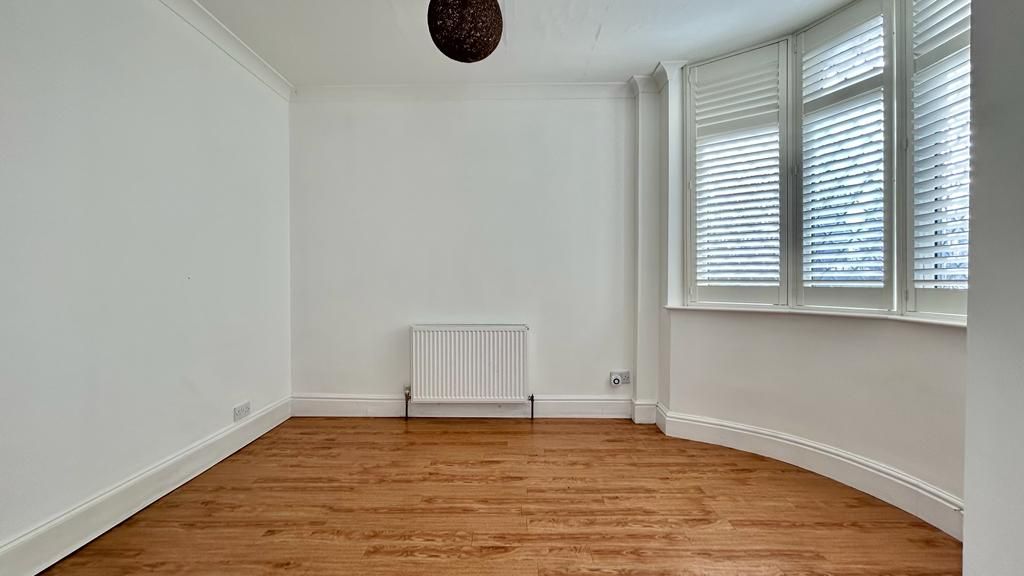 3 bedroom detached bungalow Sold in Coventry - Photograph 14.