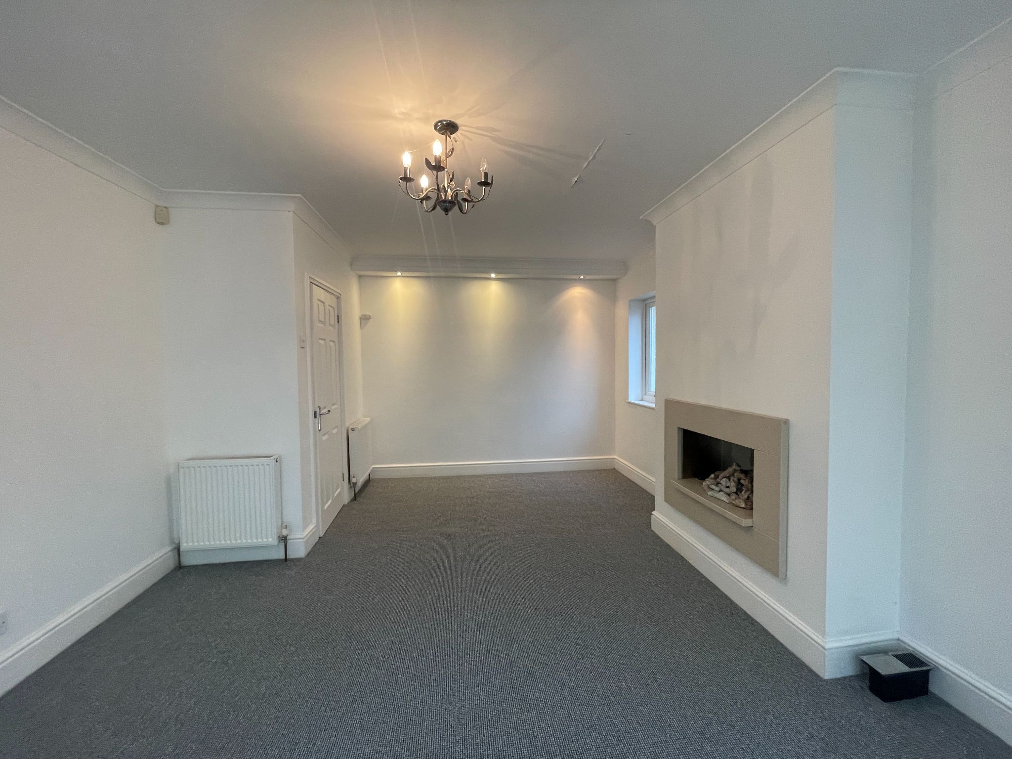 3 bedroom detached bungalow Sold in Coventry - Photograph 6.