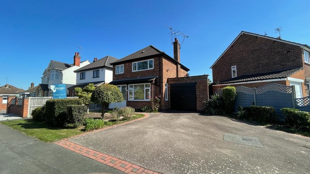 3 bedroom detached house Sold in Coventry - Photograph 1.