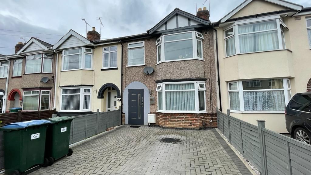 3 bedroom mid terraced house Let in Coventry - Photograph 1.