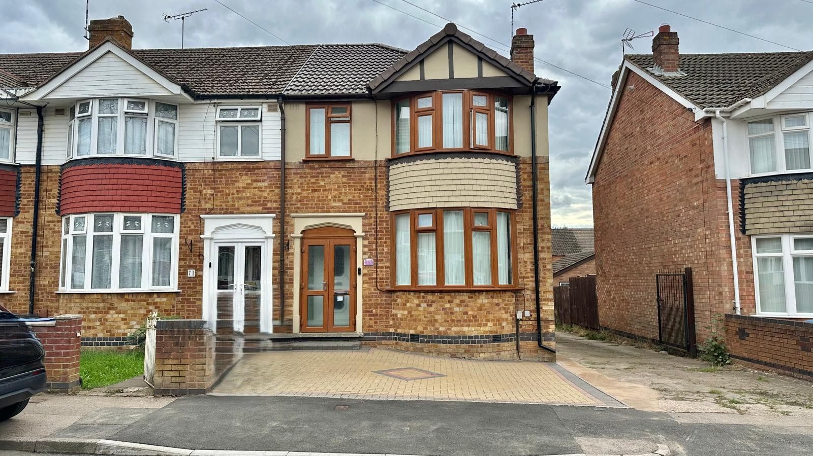 3 bedroom end terraced house For Sale in Coventry - Photograph 23.
