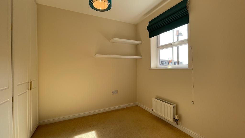 2 bedroom apartment flat/apartment Let in Coventry - Bedroom Two.