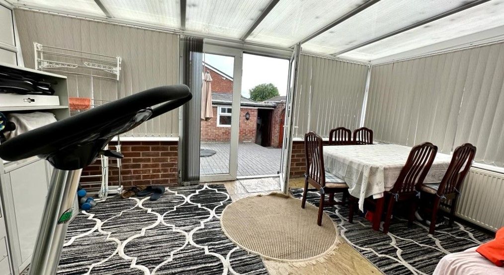3 bedroom semi-detached house Sold in Coventry - Photograph 7.
