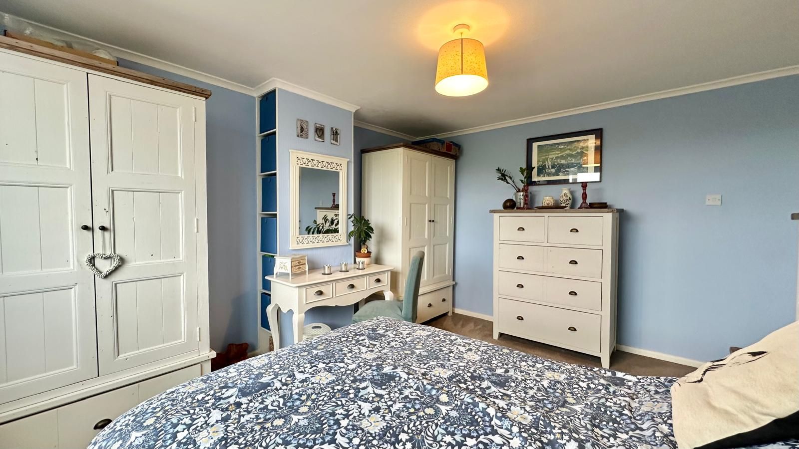 3 bedroom semi-detached house Sold in Coventry - Photograph 9.