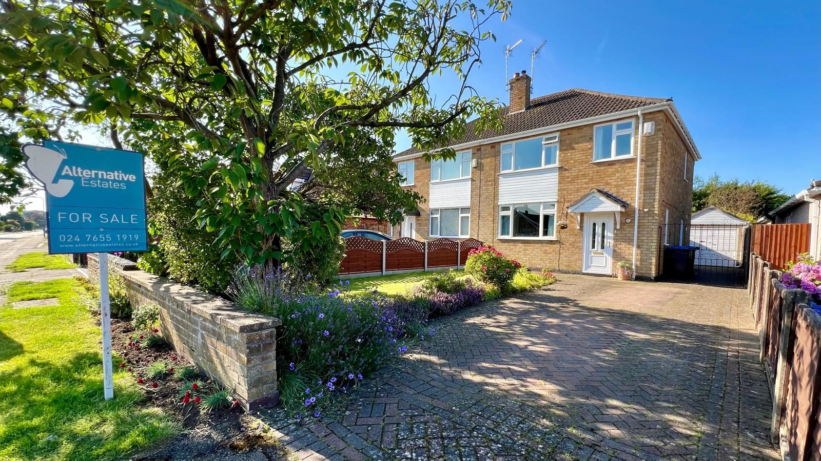 3 bedroom semi-detached house Sold in Coventry - Photograph 1.