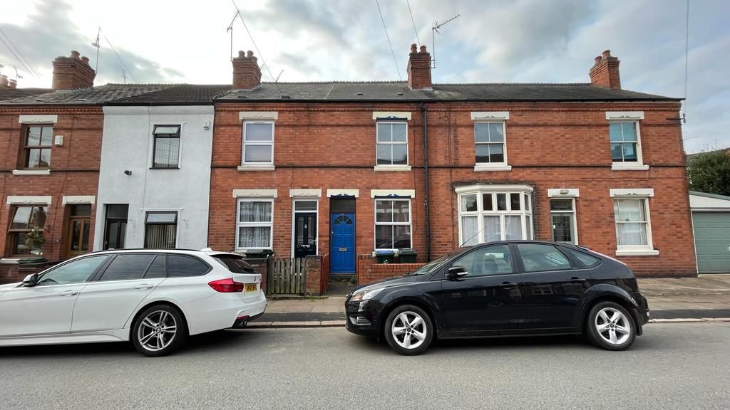 2 bedroom mid terraced house Sold in Coventry - Exterior.