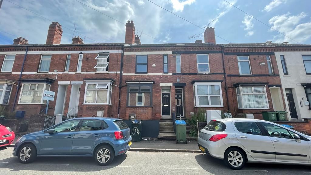 3 bedroom mid terraced house Let in Coventry - Exterior.