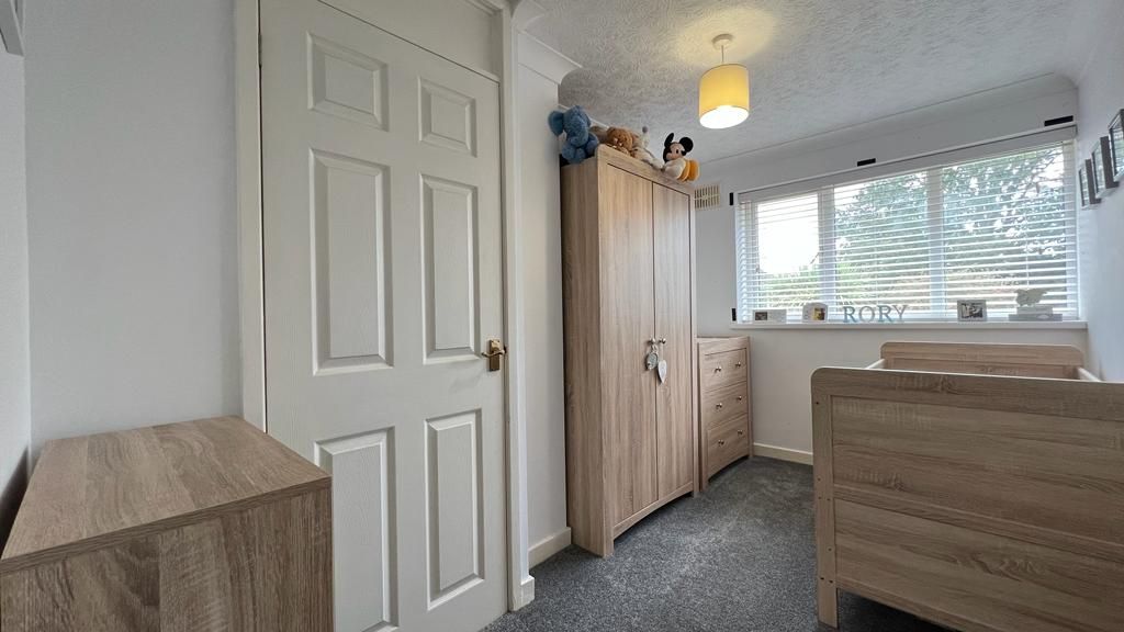3 bedroom mid terraced house Sold in Coventry - Photograph 11.