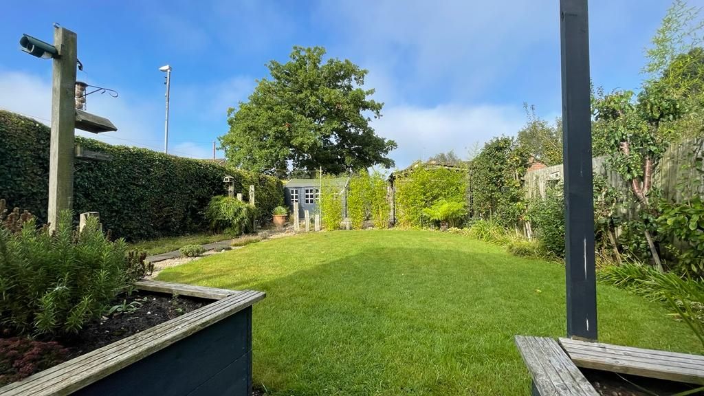 4 bedroom end terraced house Sold in Coventry - Rear Garden.