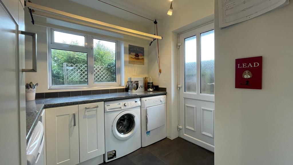 4 bedroom end terraced house Sold in Coventry - Utility.