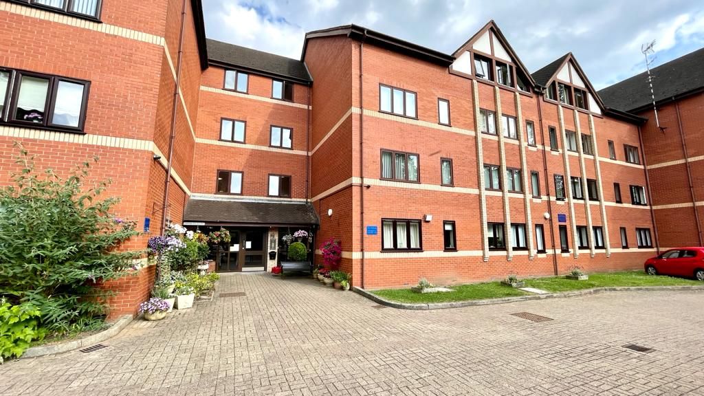2 bedroom apartment flat/apartment Sold in Coventry - Photograph 12.