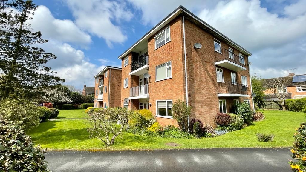 2 bedroom apartment flat/apartment Sold in Coventry - Photograph 19.