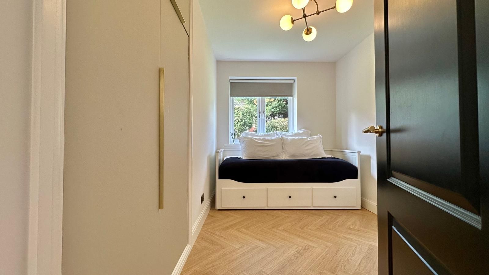 2 bedroom apartment flat/apartment Sold in Coventry - Photograph 15.