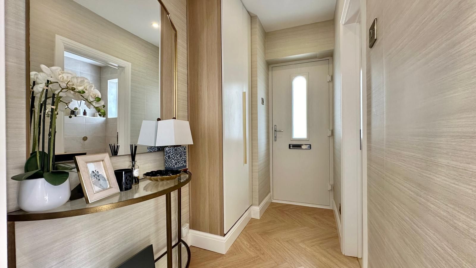 2 bedroom apartment flat/apartment Sold in Coventry - Photograph 17.