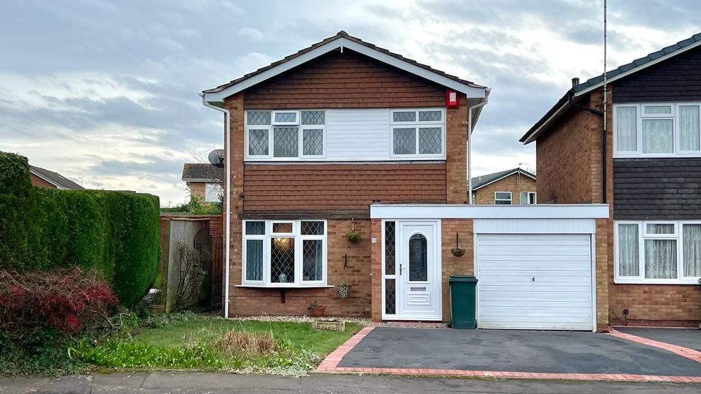3 bedroom link detached house Sold in Coventry - Photograph 1.