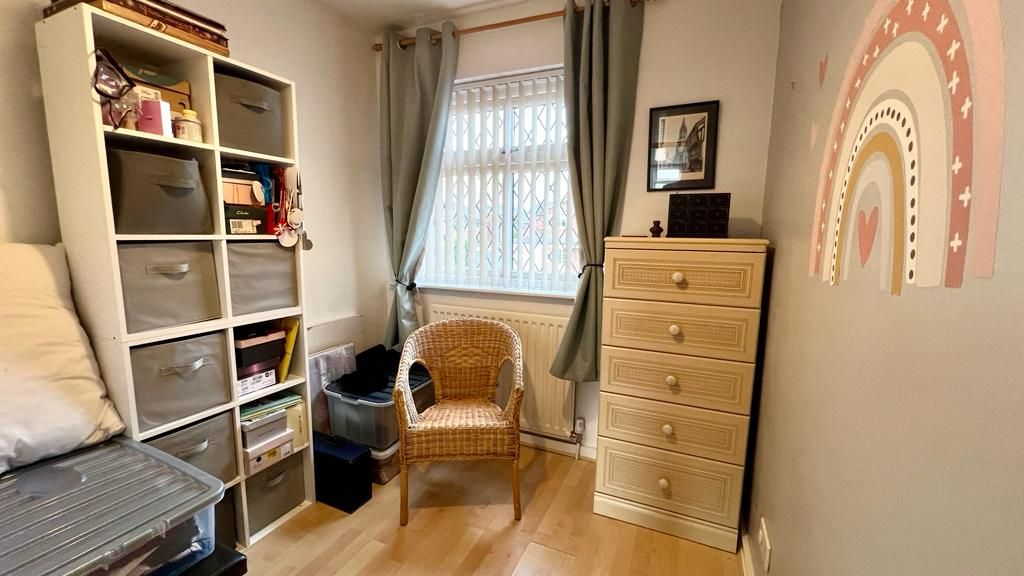 3 bedroom link detached house Sold in Coventry - Photograph 11.