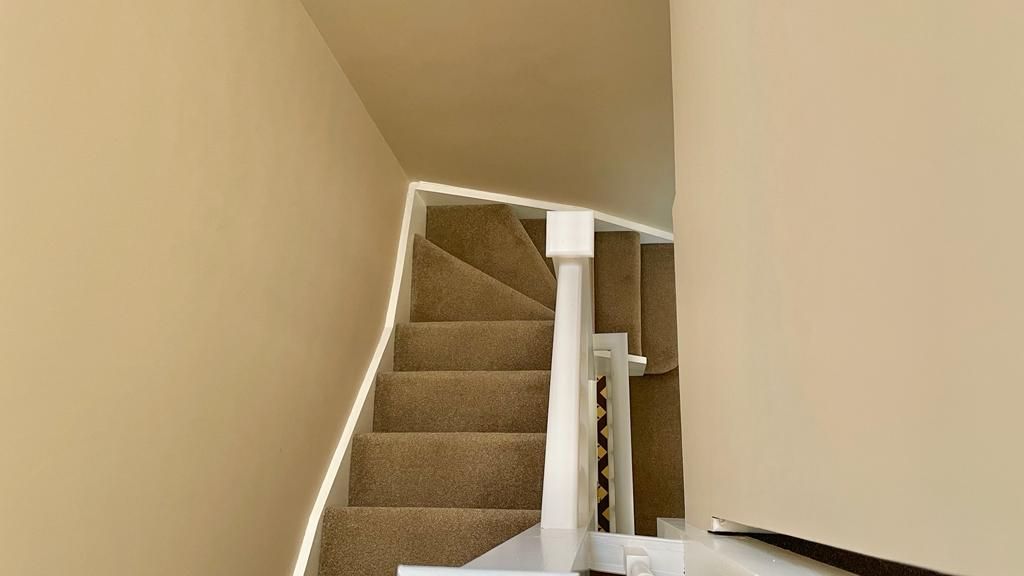 4 bedroom mid terraced house Sold in Coventry - Photograph 18.