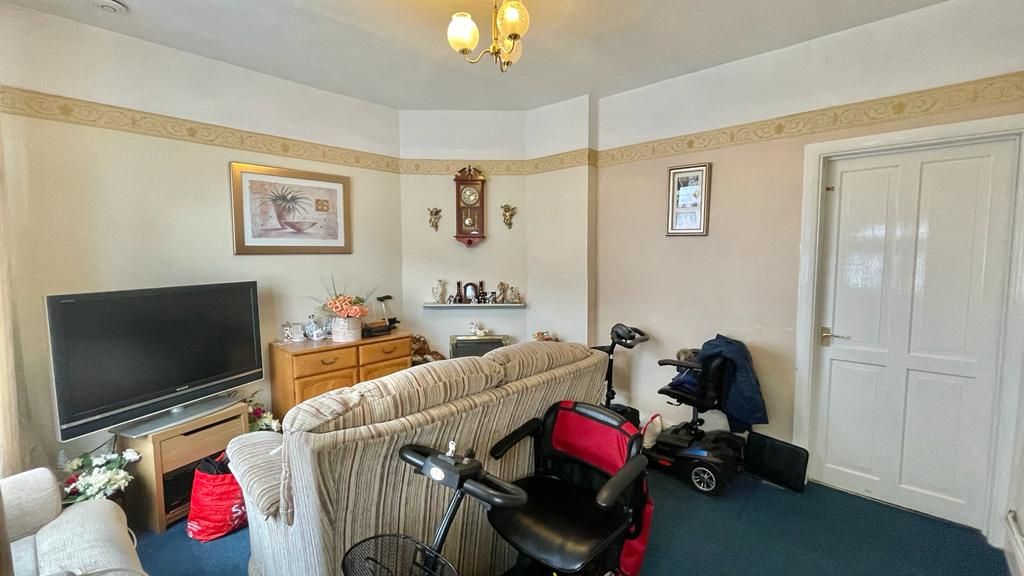 3 bedroom mid terraced house Sold in Coventry - Photograph 4.