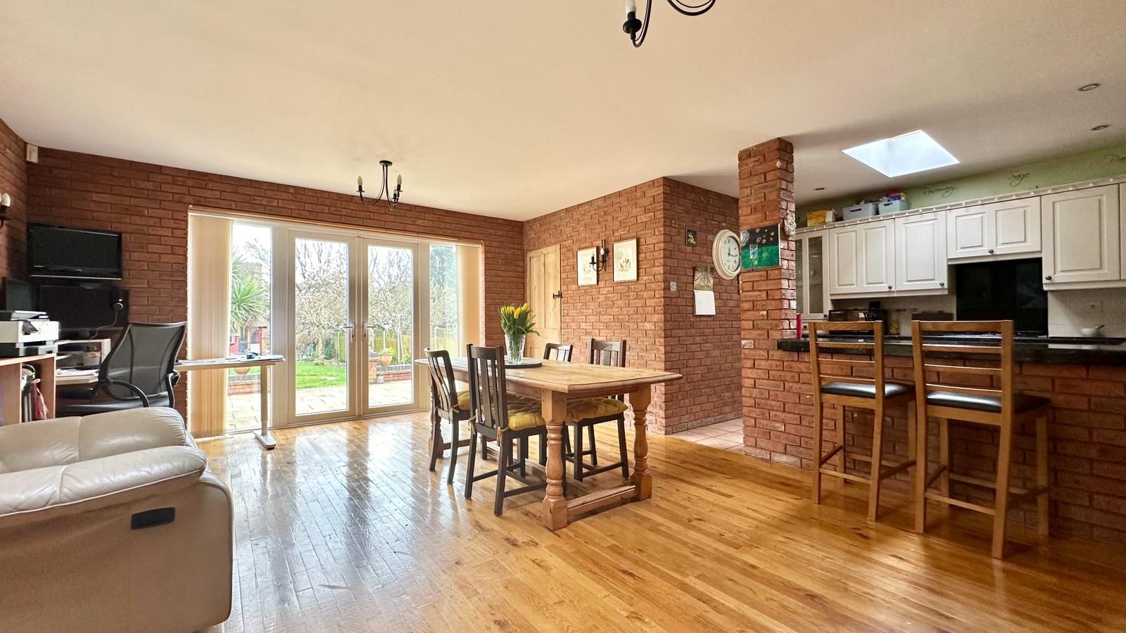 3 bedroom semi-detached house Sold in Coventry - Photograph 2.