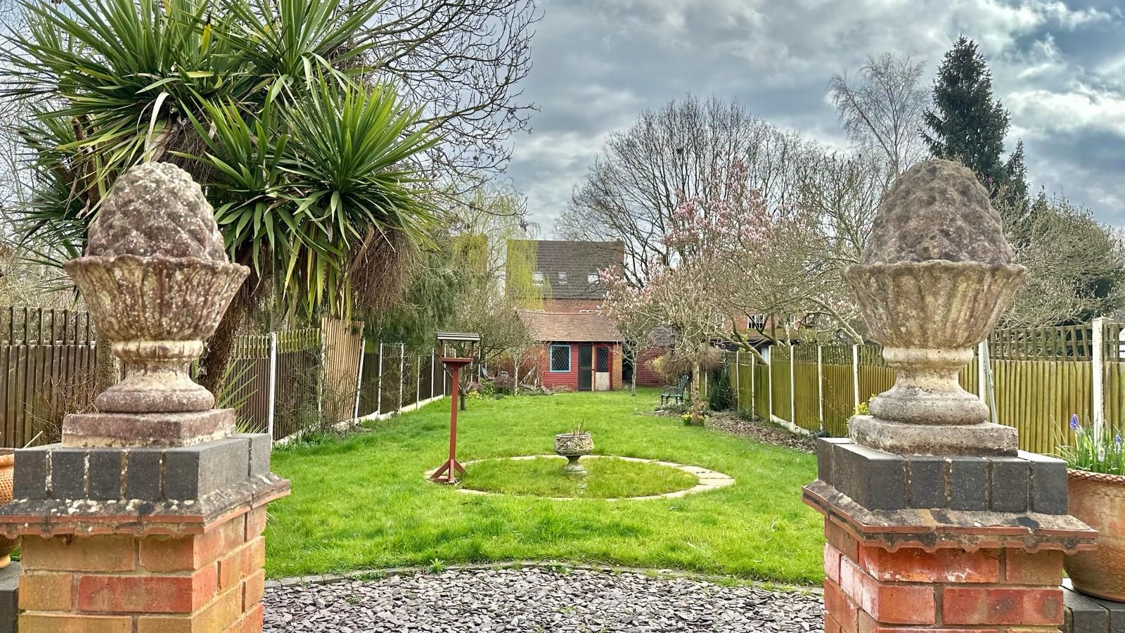 3 bedroom semi-detached house Sold in Coventry - Photograph 3.