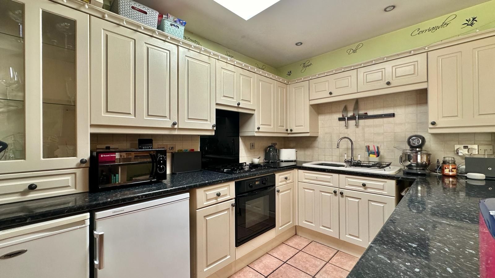 3 bedroom semi-detached house Sold in Coventry - Photograph 11.