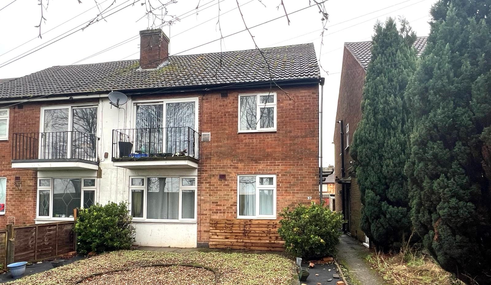 2 bedroom apartment flat/apartment Sold in Coventry - Photograph 1.