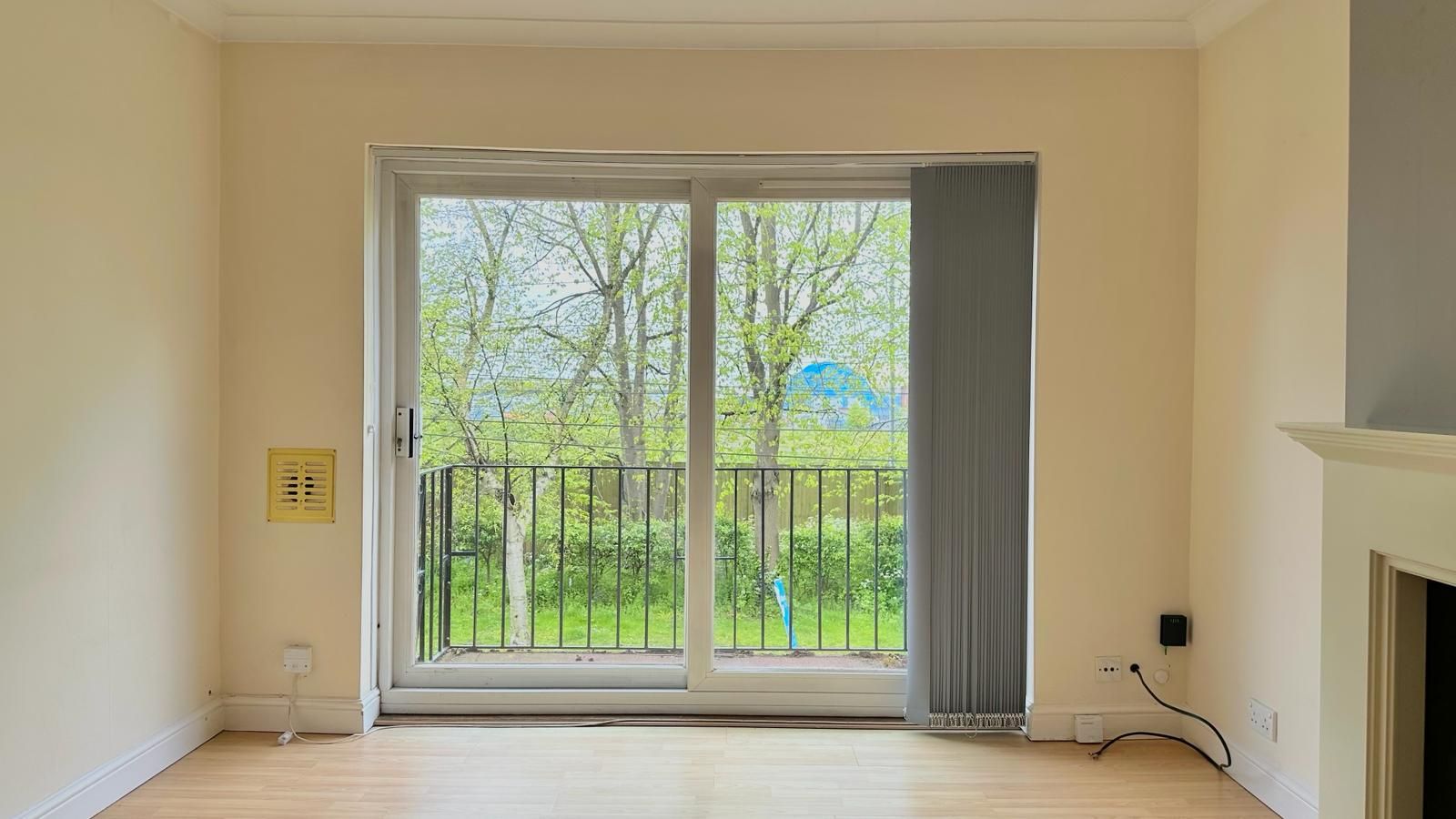 2 bedroom apartment flat/apartment Sold in Coventry - Photograph 3.