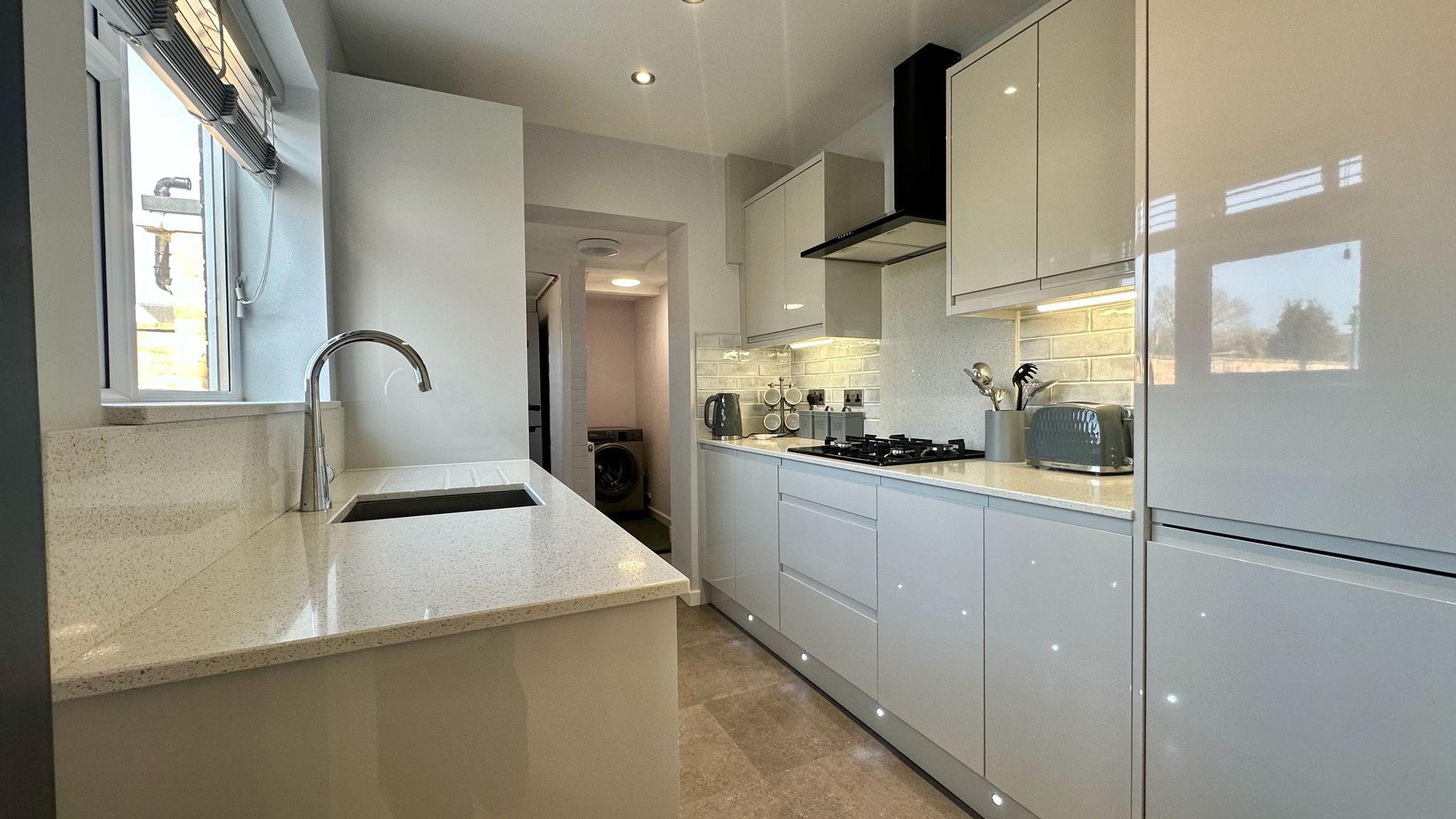 2 bedroom semi-detached bungalow For Sale in Coventry - Photograph 6.