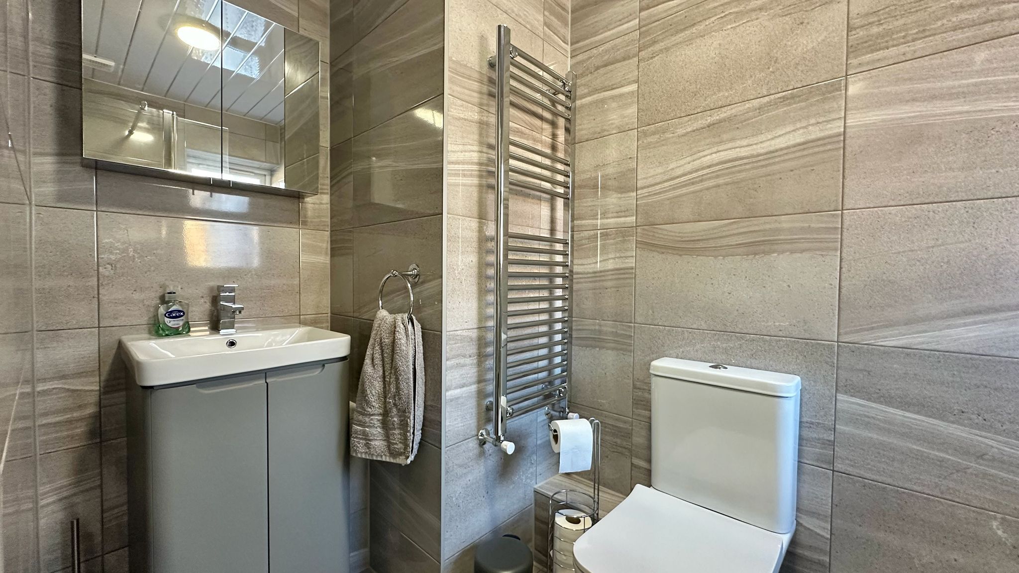 2 bedroom semi-detached bungalow For Sale in Coventry - Photograph 16.