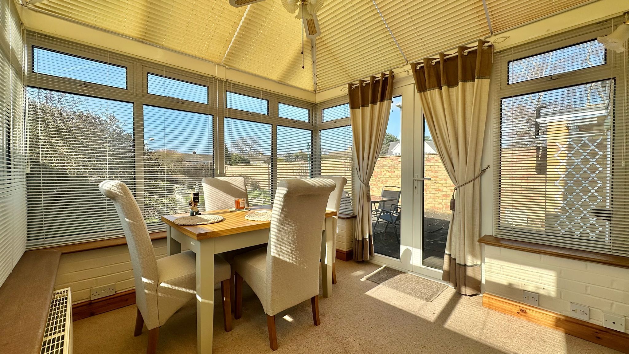 2 bedroom semi-detached bungalow For Sale in Coventry - Photograph 9.