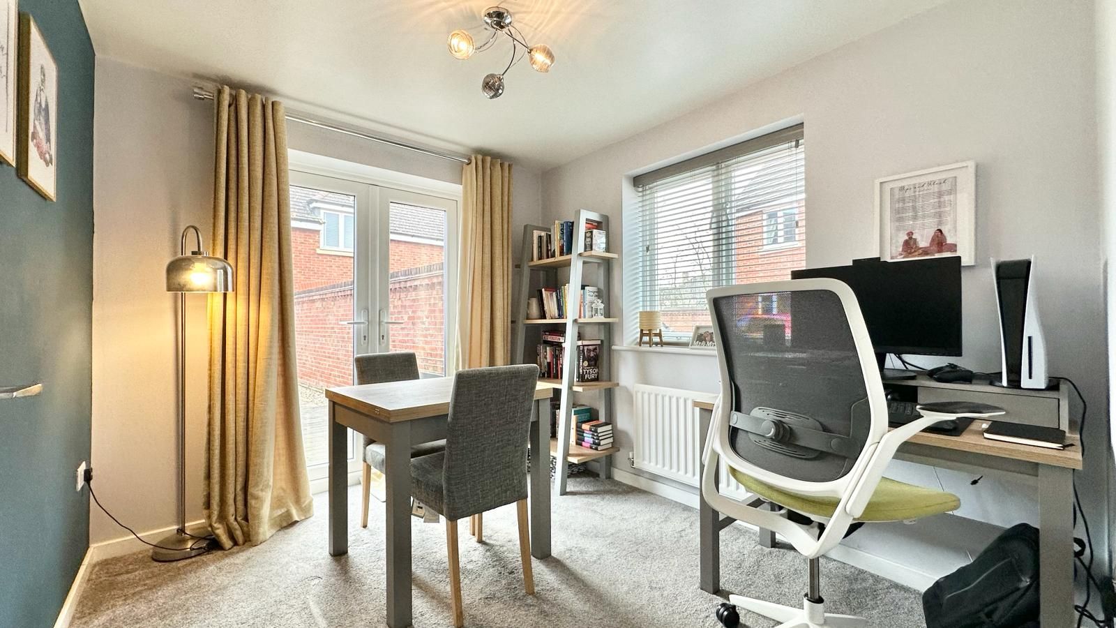 3 bedroom semi-detached house Sold in Coventry - Study.