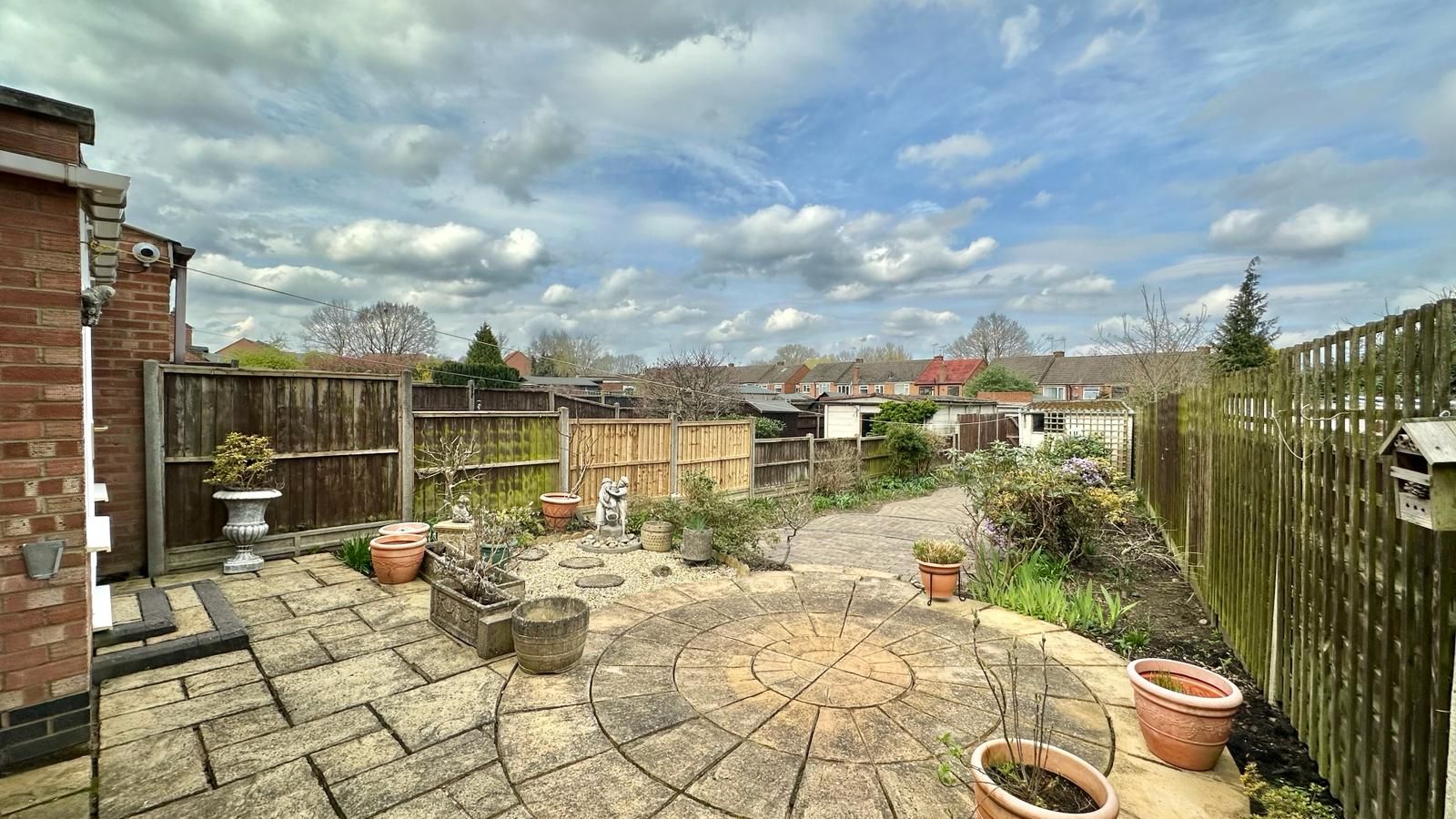 3 bedroom end terraced house Sold in Coventry - Photograph 15.