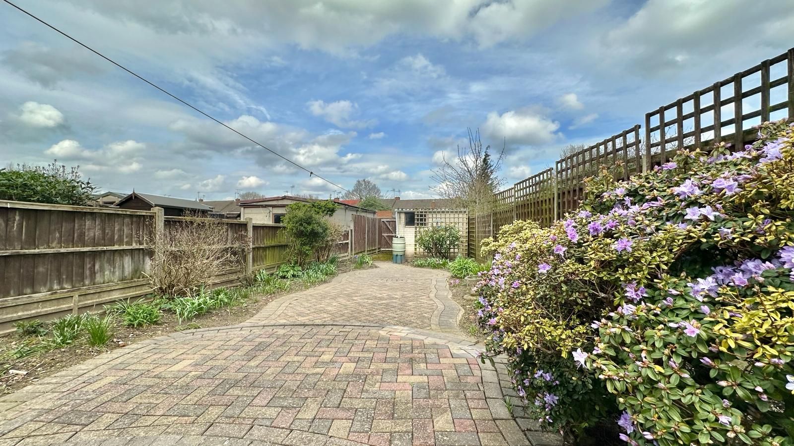 3 bedroom end terraced house Sold in Coventry - Photograph 16.