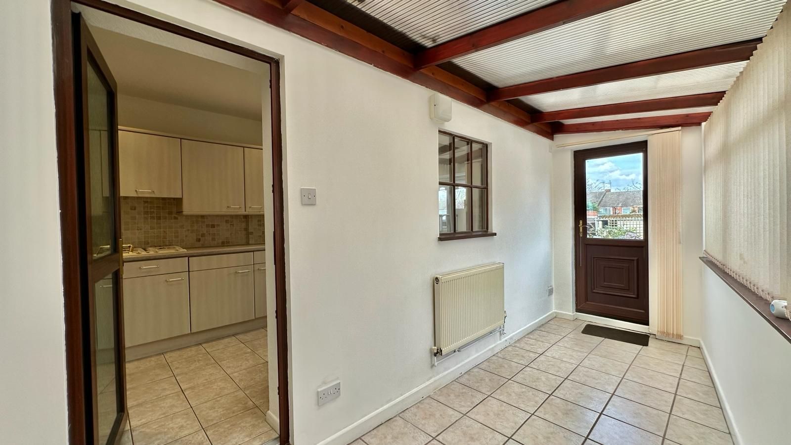 3 bedroom end terraced house Sold in Coventry - Photograph 5.