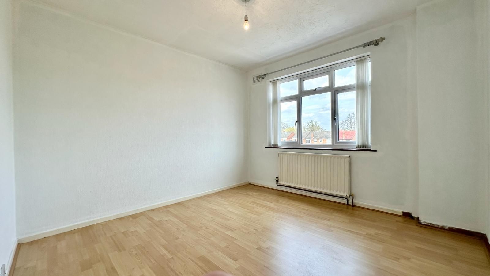 3 bedroom end terraced house Sold in Coventry - Photograph 13.