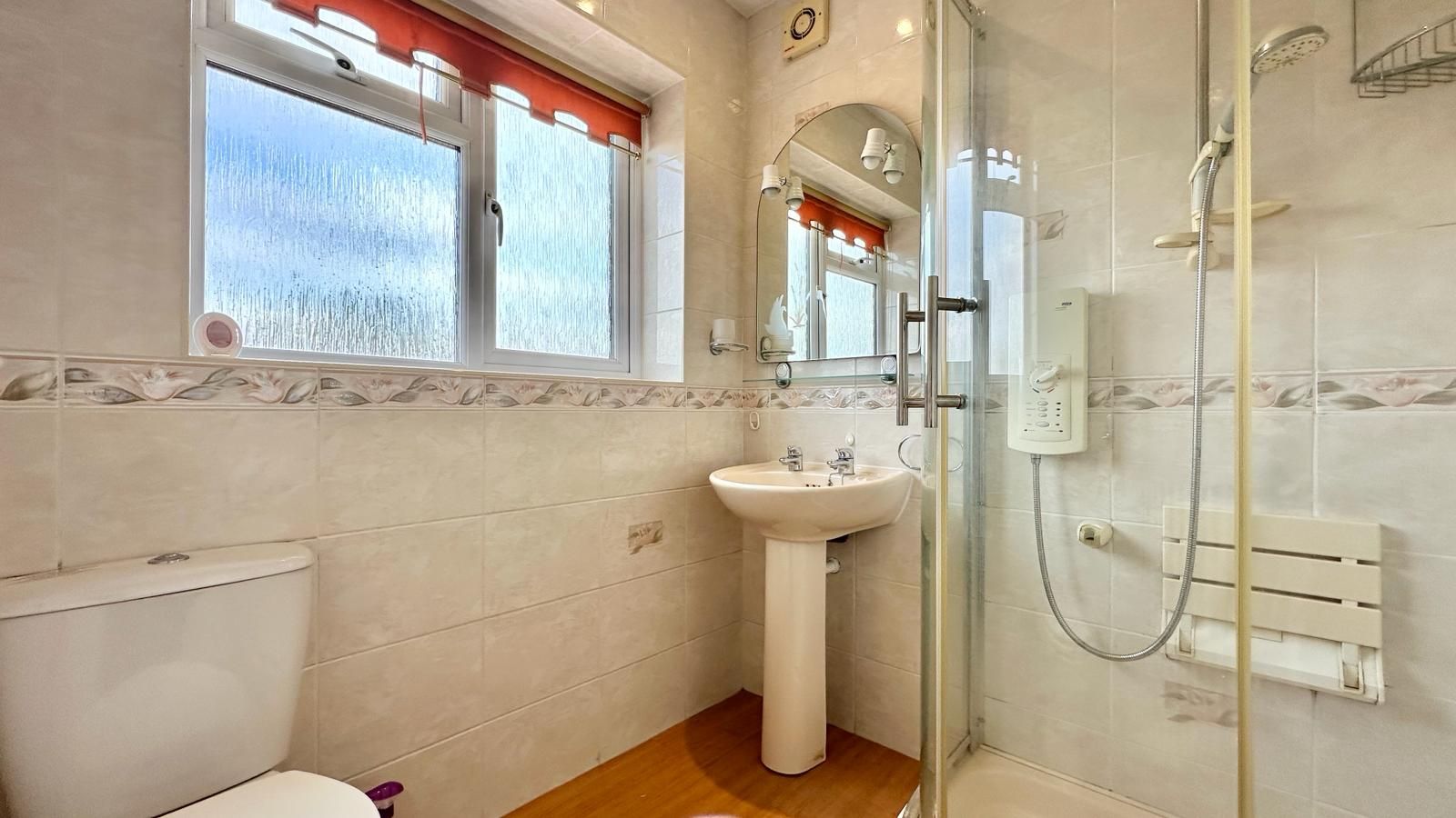 3 bedroom end terraced house Sold in Coventry - Photograph 12.