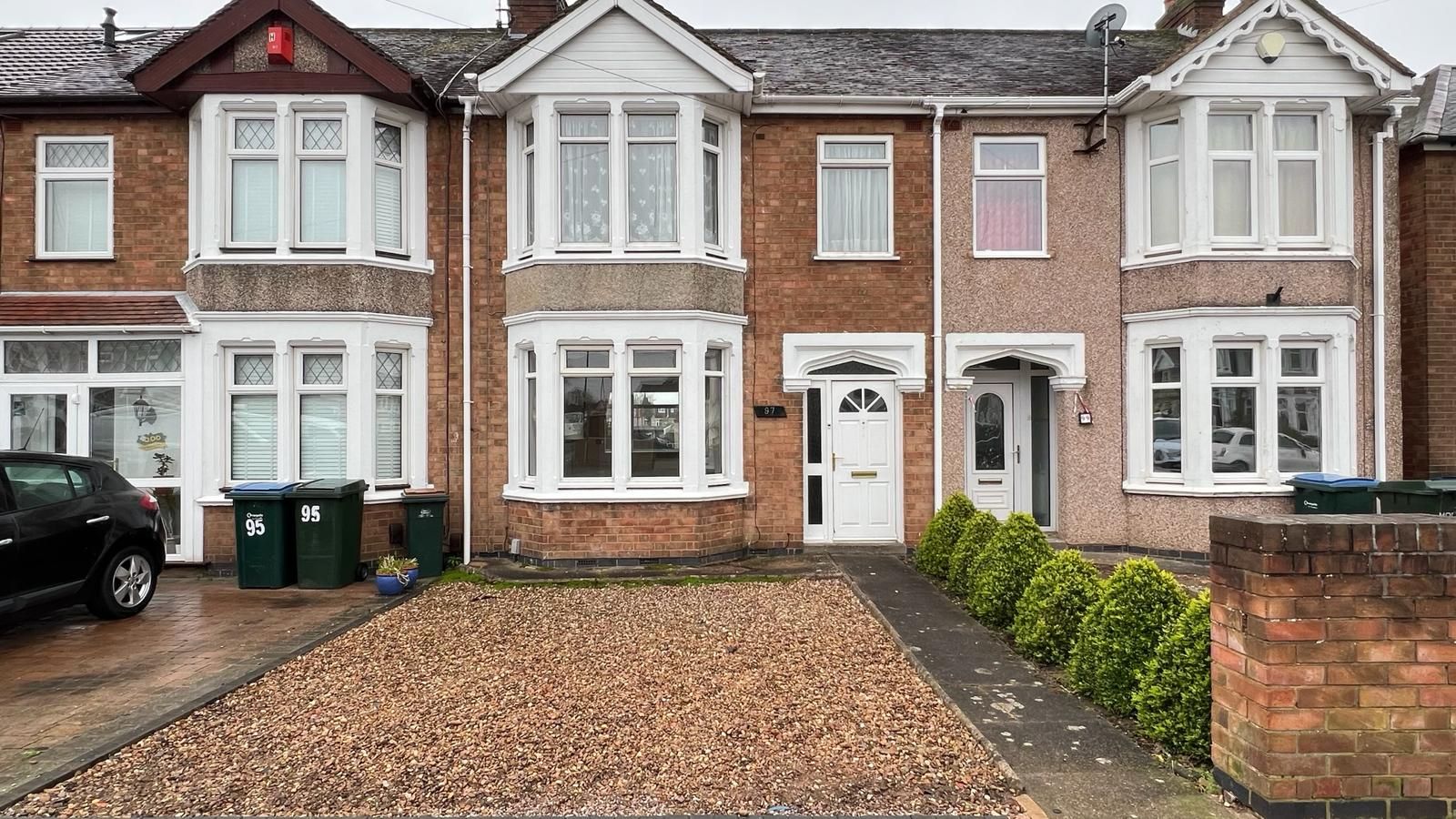 3 bedroom mid terraced house Sold in Coventry - Photograph 1.