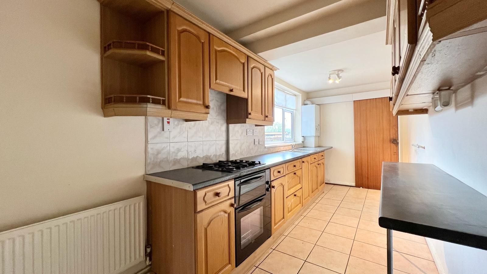3 bedroom mid terraced house Sold in Coventry - Photograph 8.