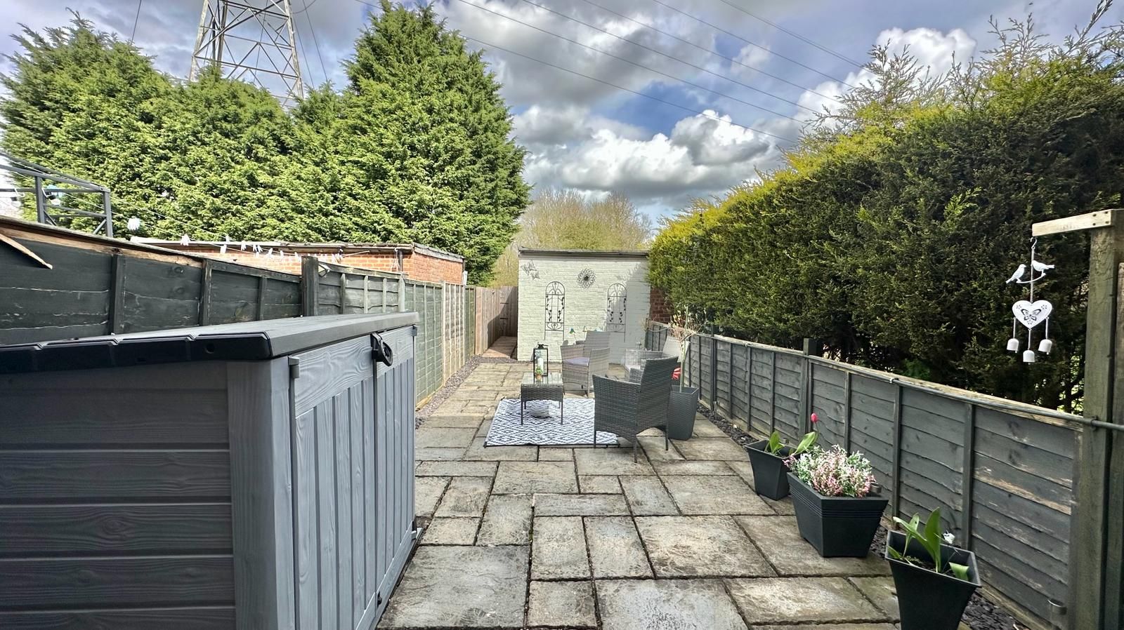 2 bedroom mid terraced house Sold in Coventry - Photograph 11.