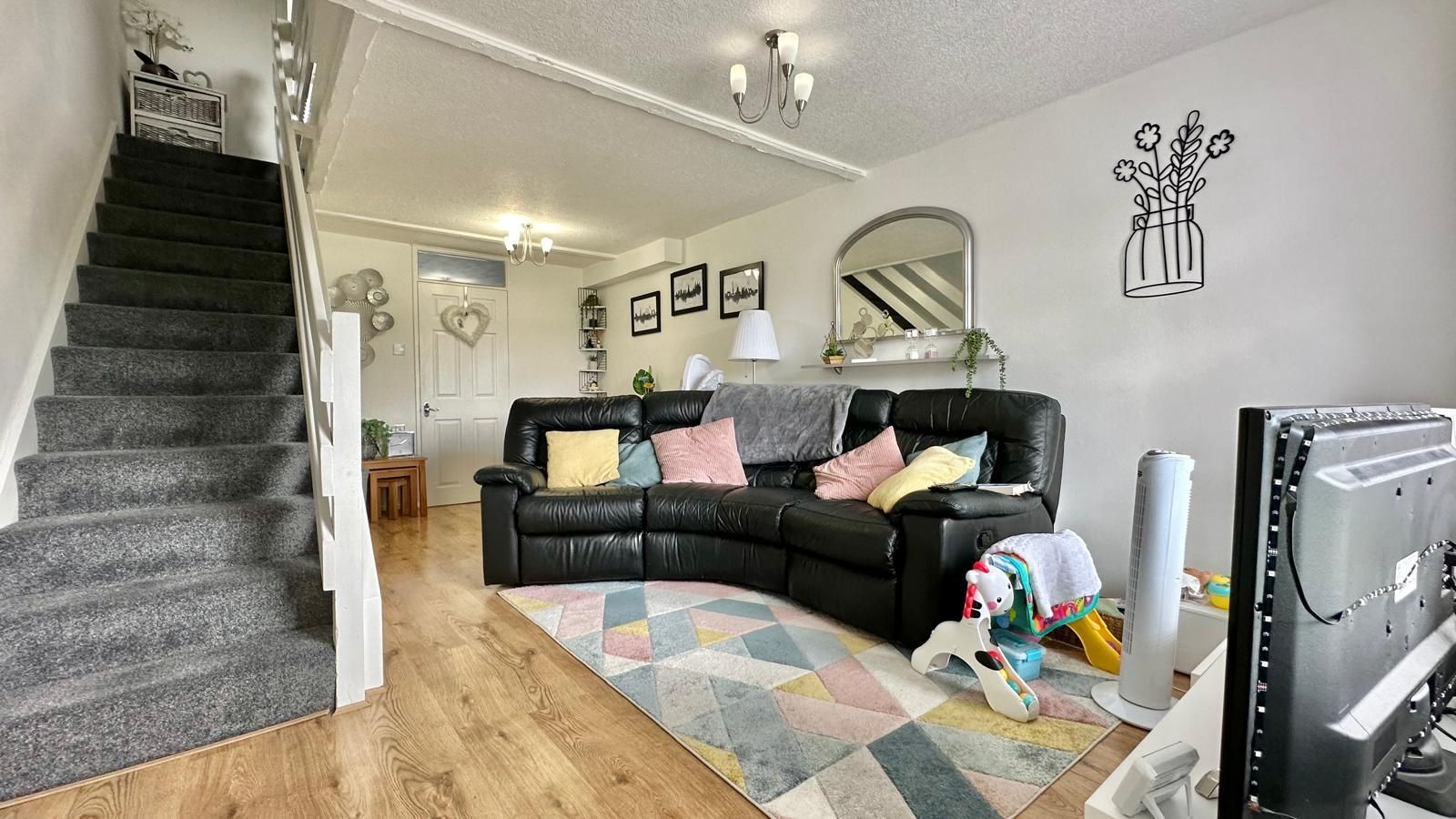 2 bedroom mid terraced house Sold in Coventry - Photograph 3.